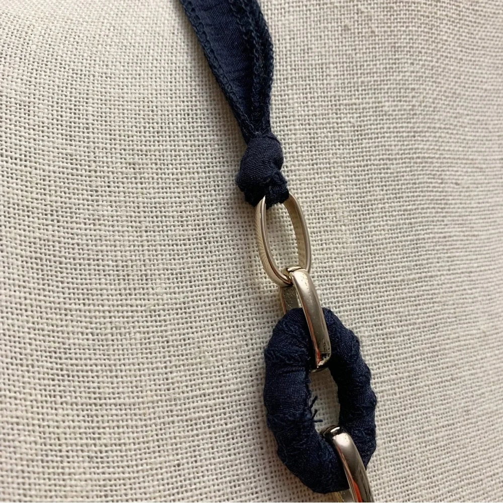 Ann Taylor navy blue gold cloth wrapped chunky chain nautical necklace coastal